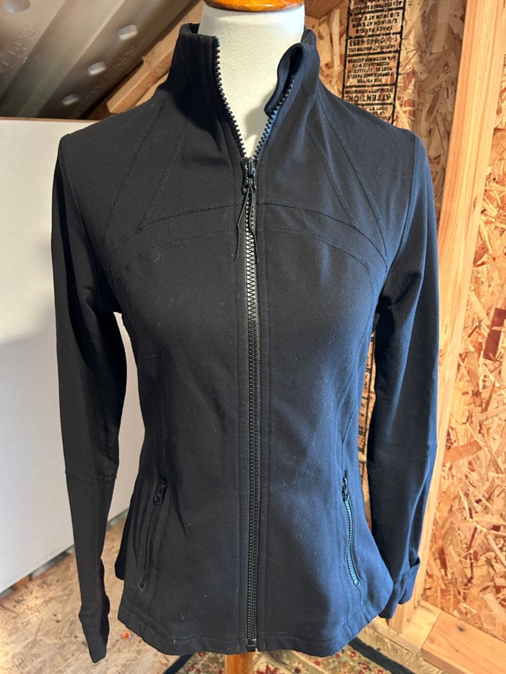 Women’s Lululemon Black Zip-Front Jacket Athletic